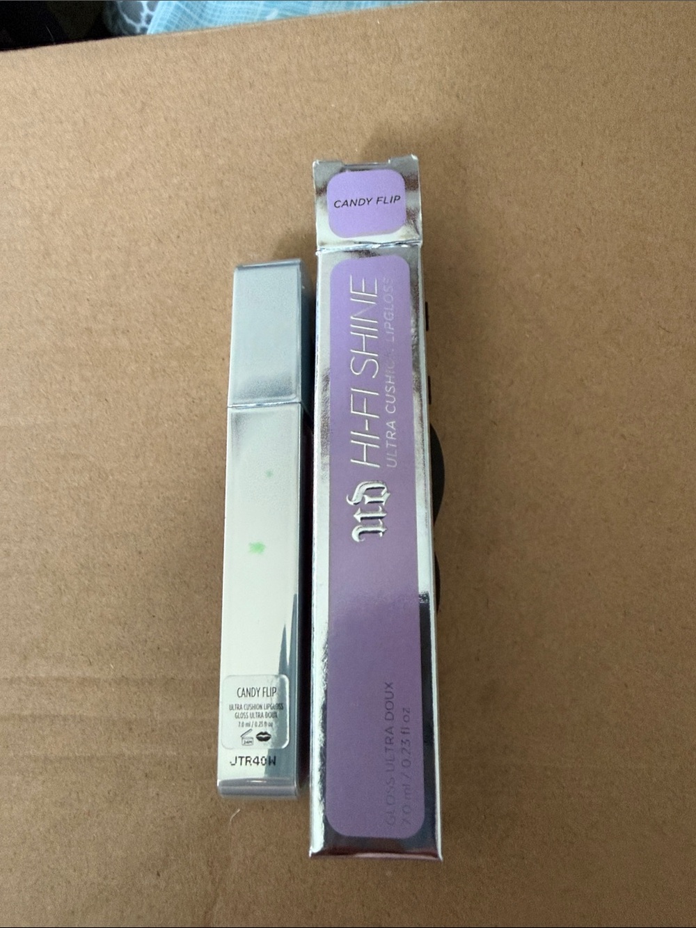 Urban Decay Hi-Fi Shine Ultra Cushion Lip Gloss - Candy Flip Blue Shimmer - Picture 3 of 3
